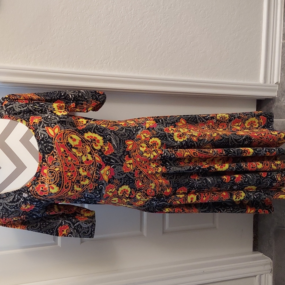 LuLaRoe "Nicole" dress